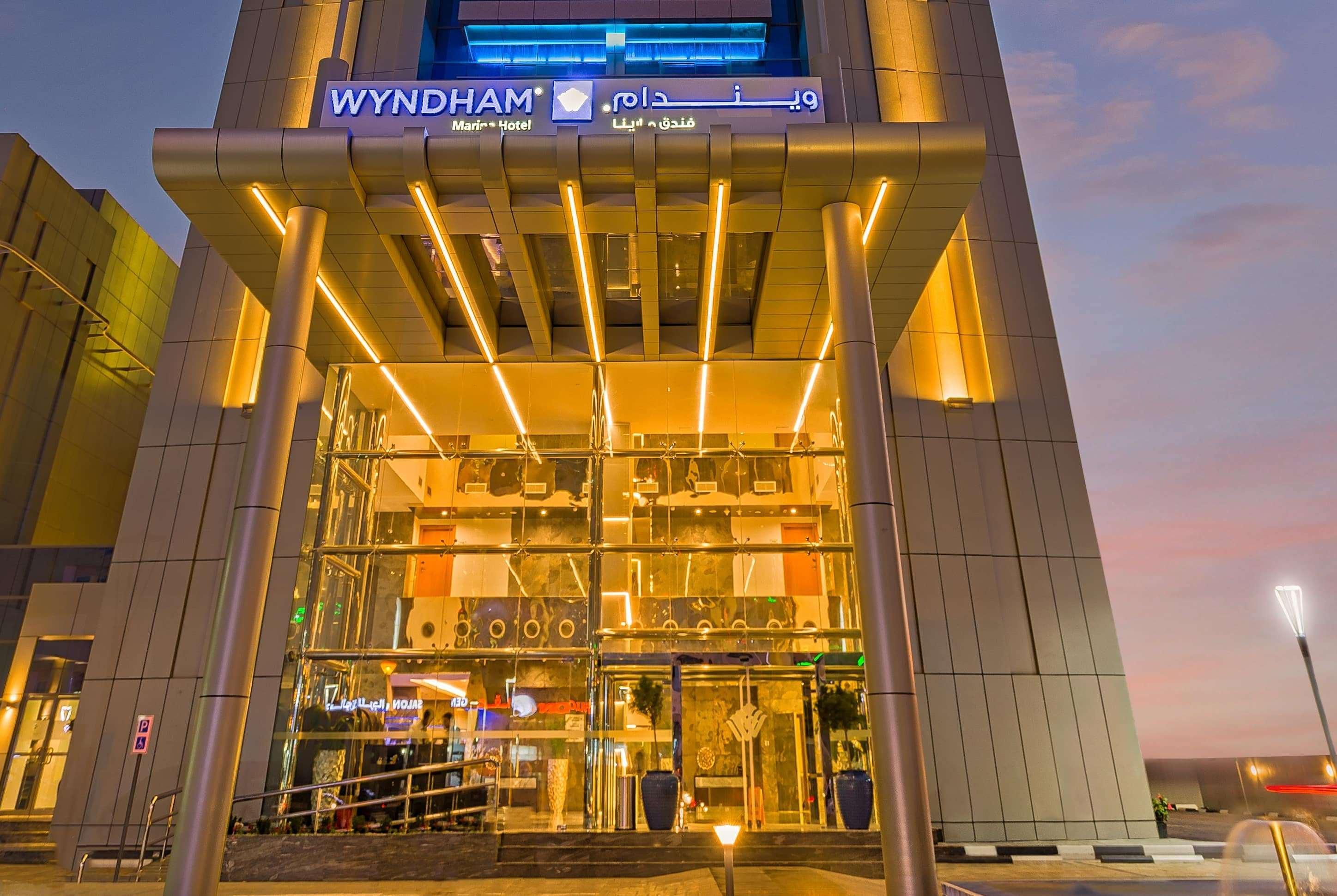 Wyndham Dubai Marina Hotel Exterior photo